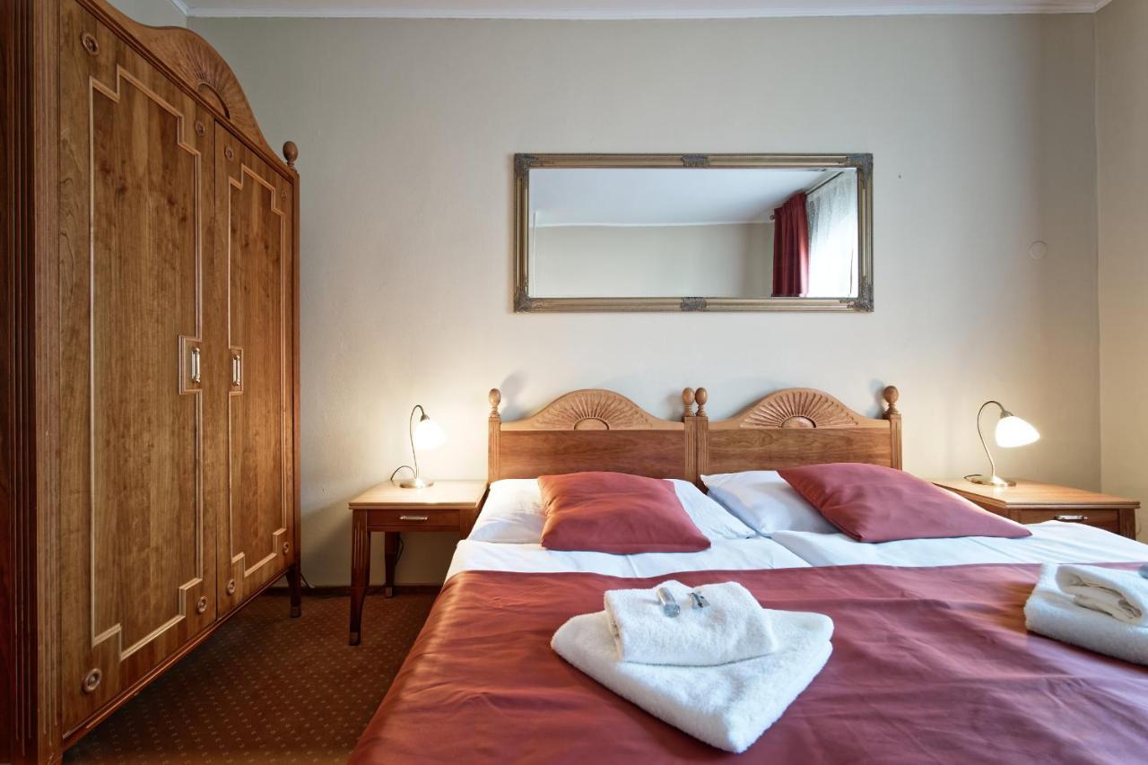 Hotel Napoleon Austerlitz Exterior foto